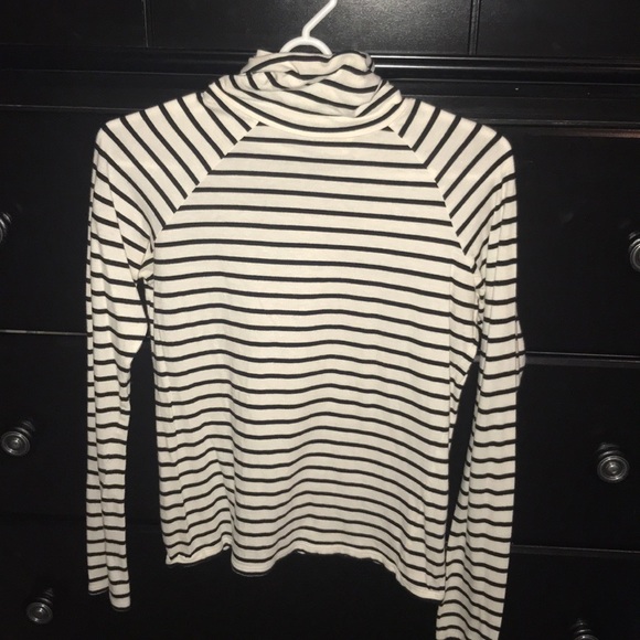 Turtle neck - Picture 1 of 1